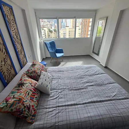 Exclusive Oceanfront Penthouse アパート *